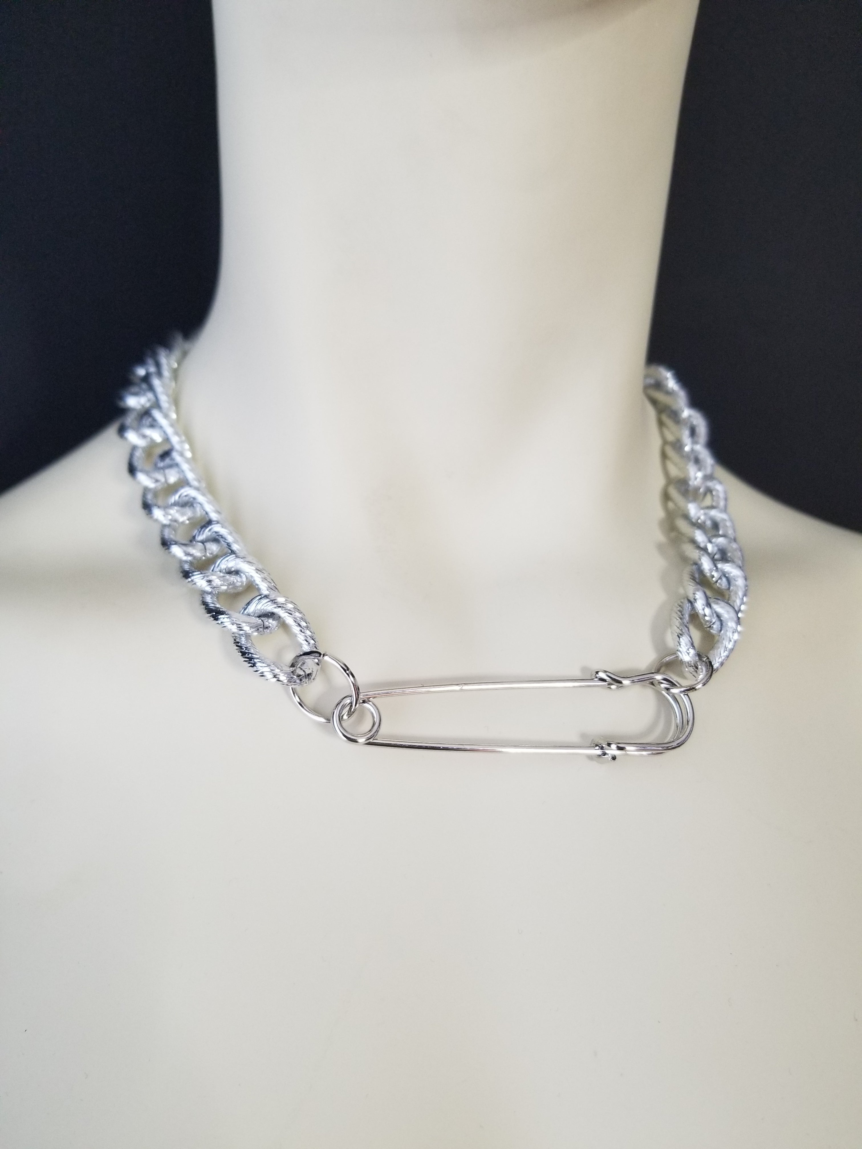 FWHLR: SILVER SAFETY-PIN NECKLACE – FREEWHEELER